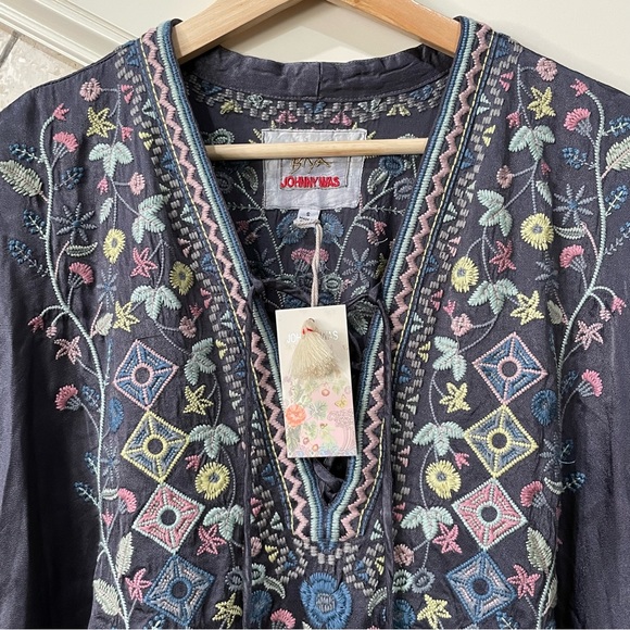 NWT!•Johnny Was•Embroidered Blouse•Lace Up V-Neck•Oversized - Picture 4 of 10